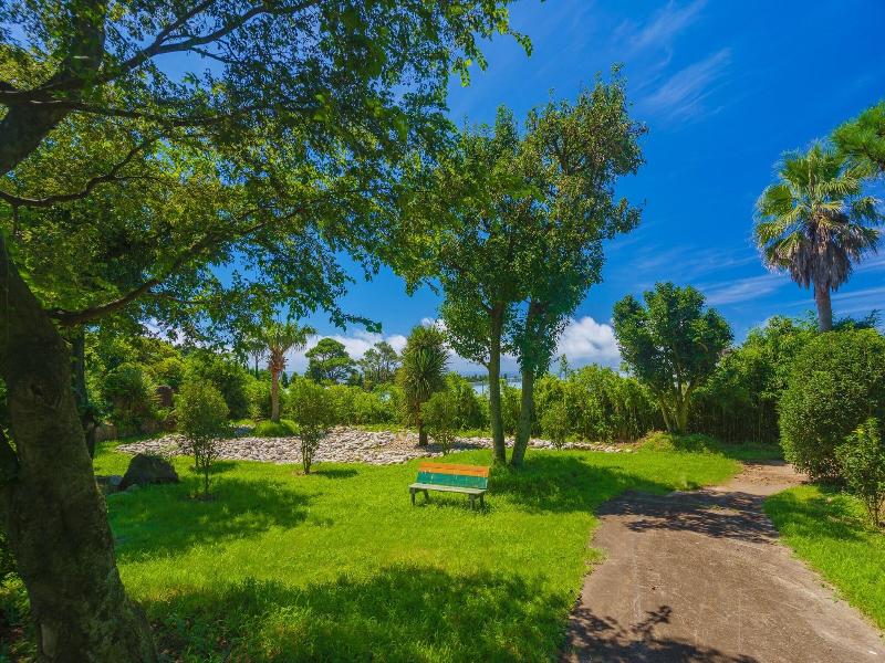 Jungmun Log Pension And Resort