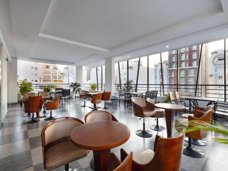Maple Leaf Hotel Apartment image