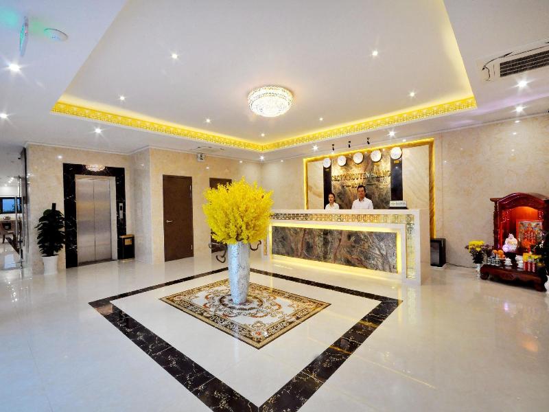 Crown Nguyen Hoang Hotel image