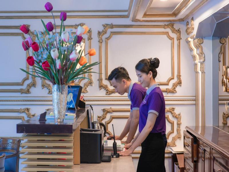 Bellevue Hotel image
