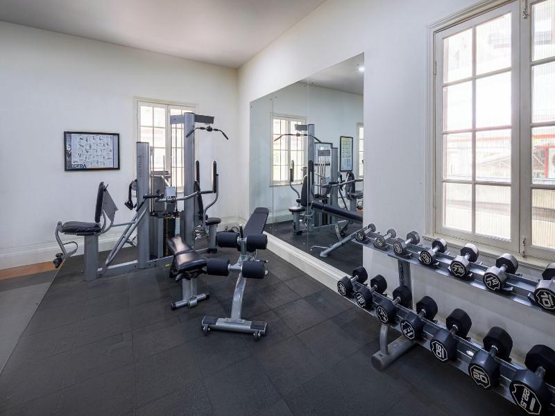 Central Mansions Serviced Apartment image