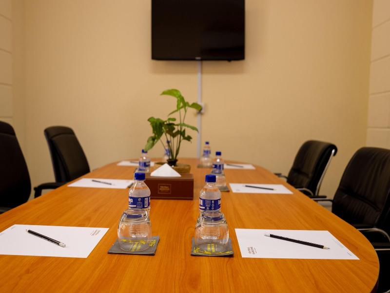 Central Mansions Serviced Apartment image