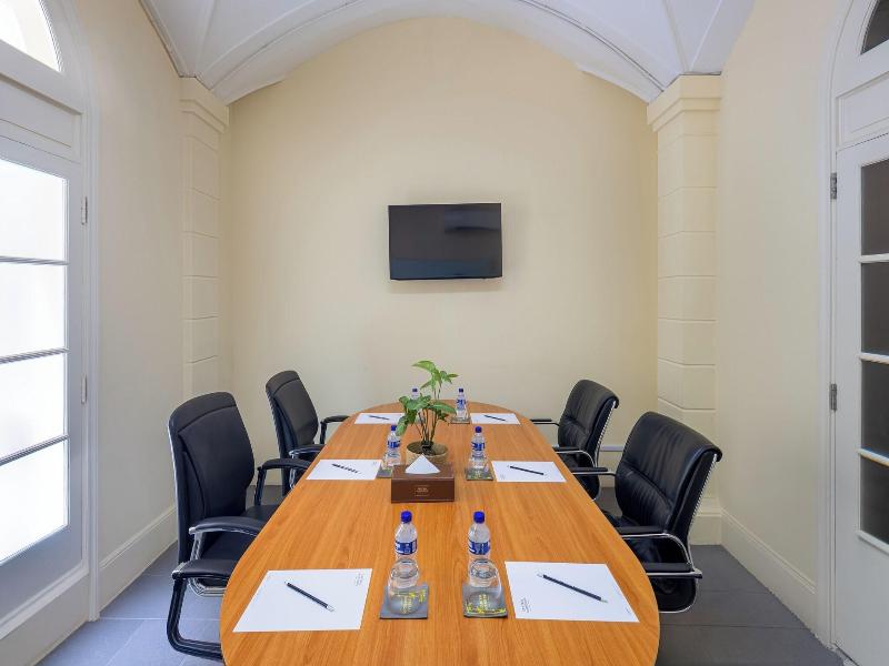 Central Mansions Serviced Apartment image