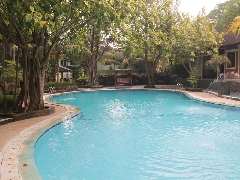 New Green Sentul Resort image