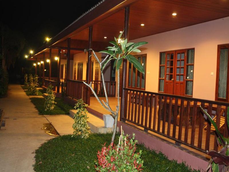 WATERSIDE RESORT image