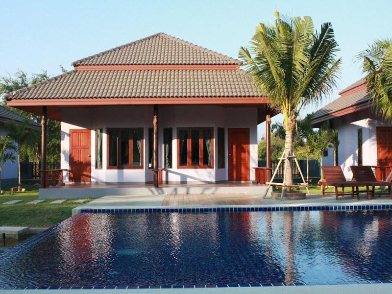 WATERSIDE RESORT image