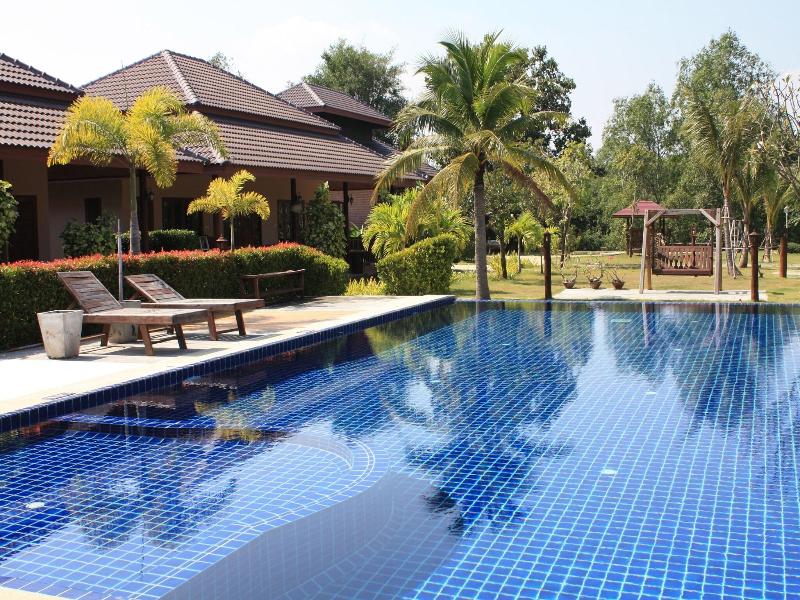 WATERSIDE RESORT image