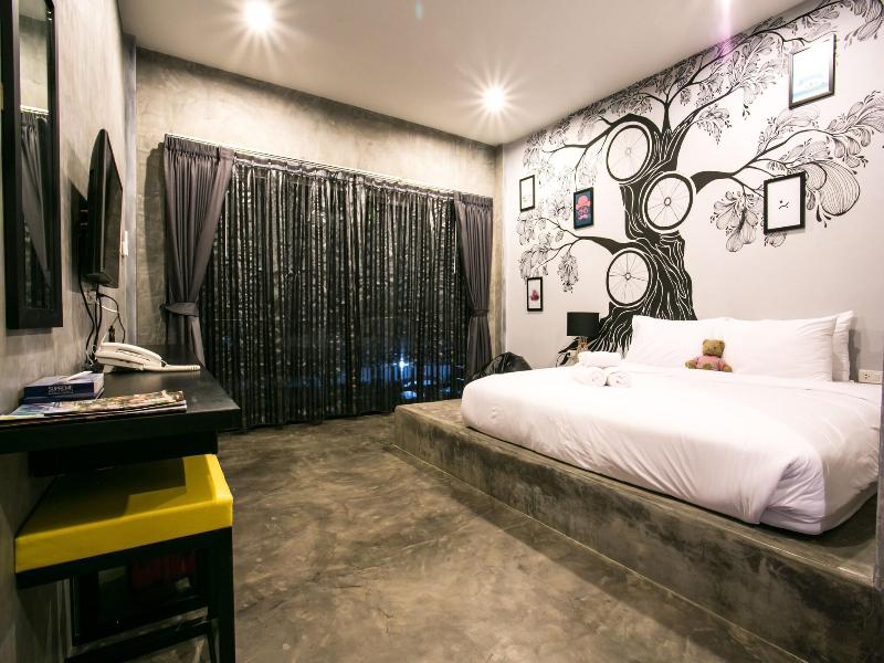 The Bike Loft Family Hostel image