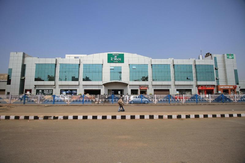 Hotel Le Roi Raipur image