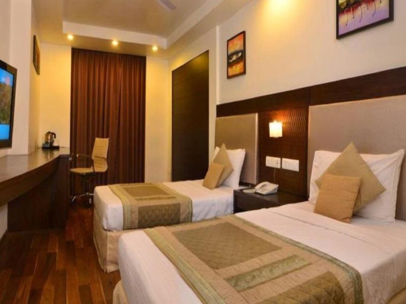 Hotel Le Roi Raipur image
