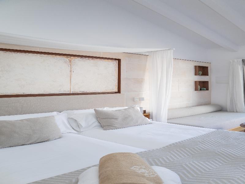 Ynaira Hotel & Spa image