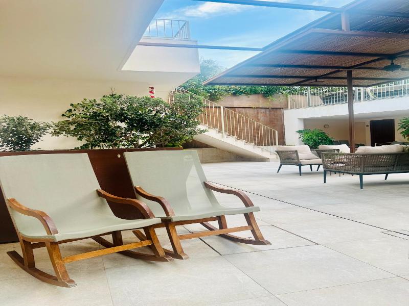 Ynaira Hotel & Spa image