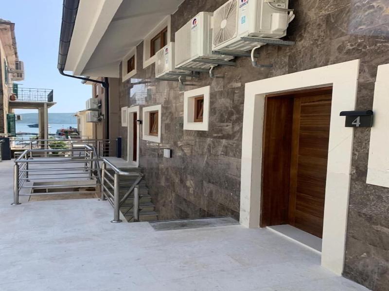 Waikiki Apartments image