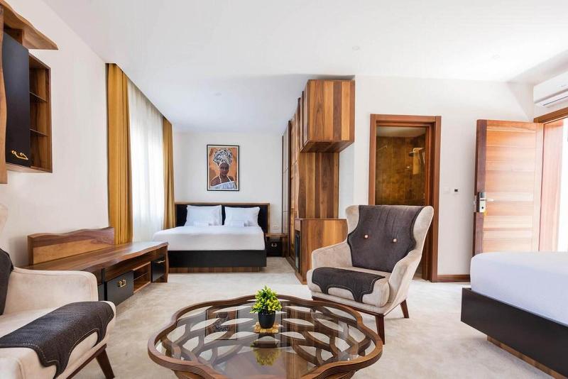 Waikiki Apartments image