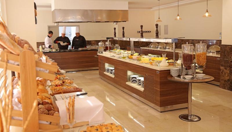 Lacosta Hotel image