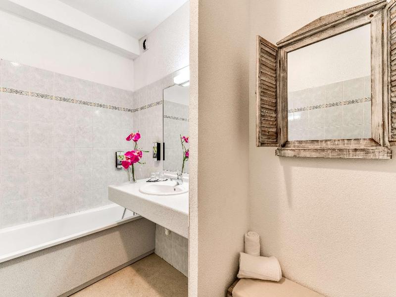 Sure Hotel by Best Western Beziers Le Monestie image