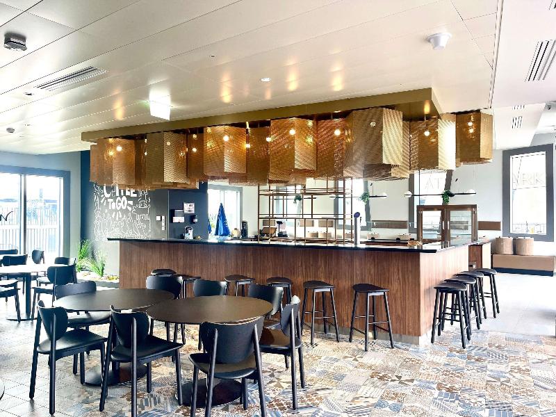 Mercure Geneva Airport image