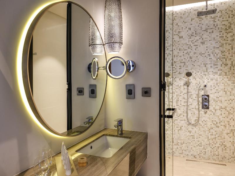Grand Mercure Dubai City image
