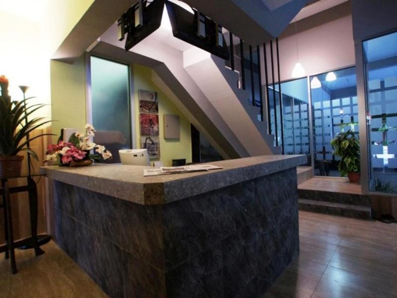Oasis Studio Hotel Satu image