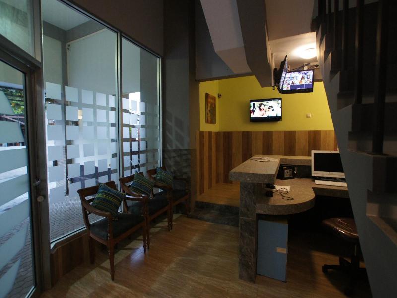 Oasis Studio Hotel Satu image