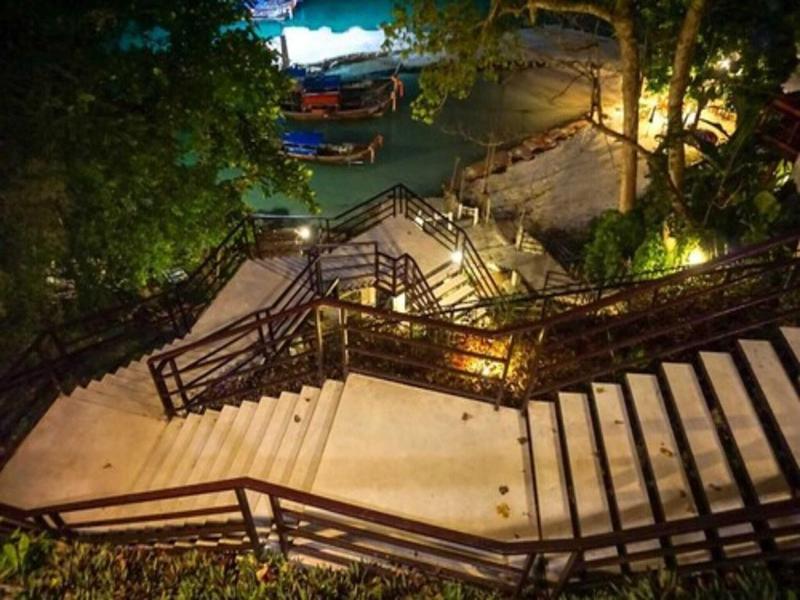 HIP Seaview Resort @ Phi Phi