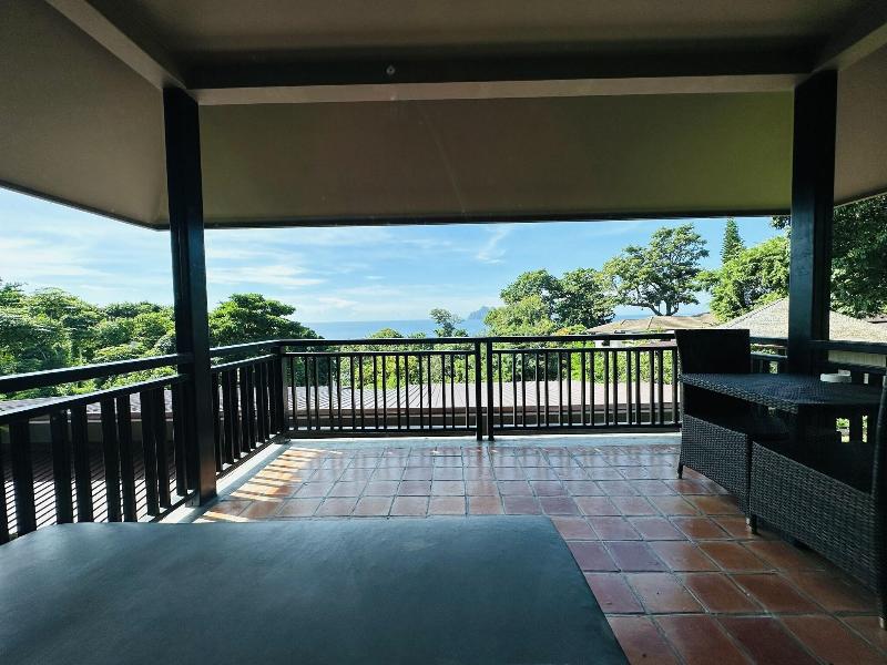 HIP Seaview Resort @ Phi Phi
