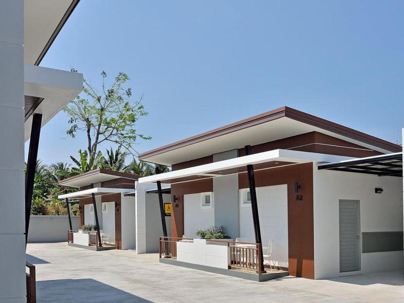 The Rich Resort image