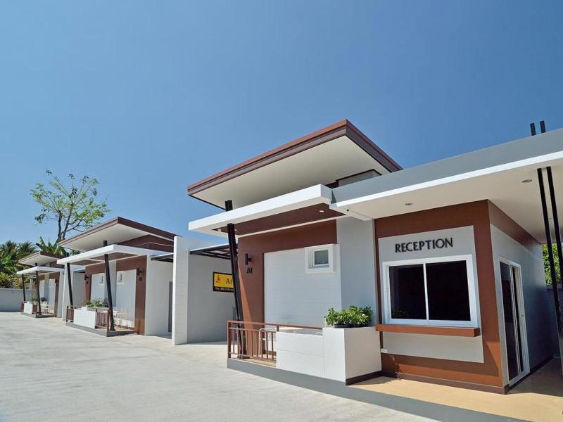 The Rich Resort image
