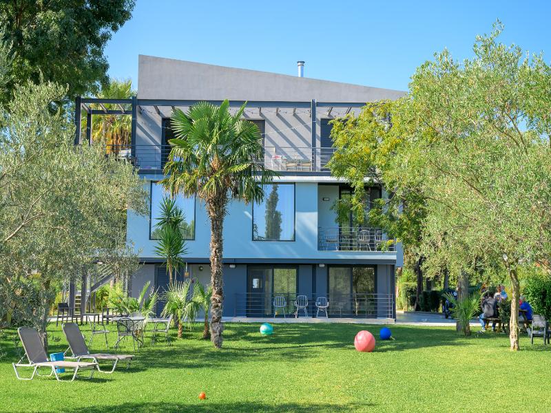 Bikini Apartments image