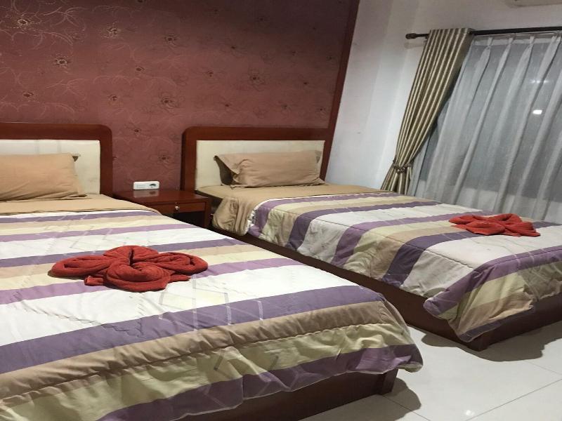 Rizh Hotel Bandung