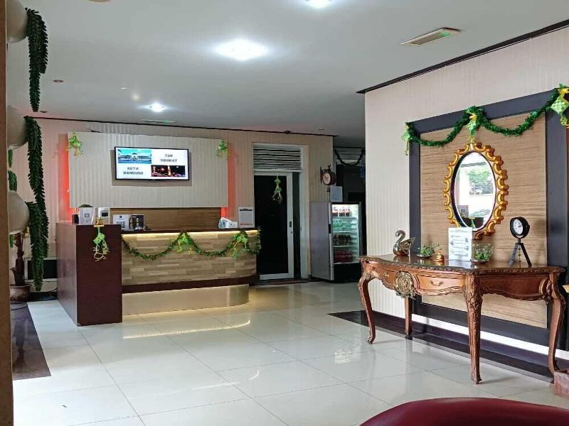Rizh Hotel Bandung