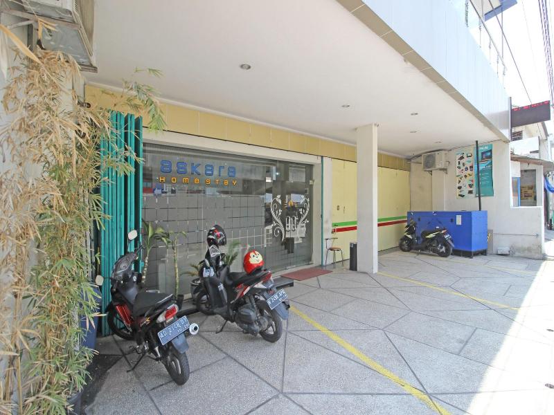 Formerly Reddoorz Near Uns Solo