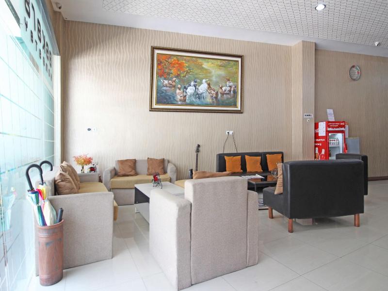Formerly Reddoorz Near Uns Solo