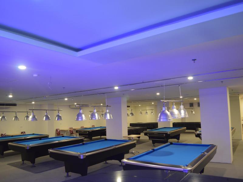 I&M Hotel Billiard image