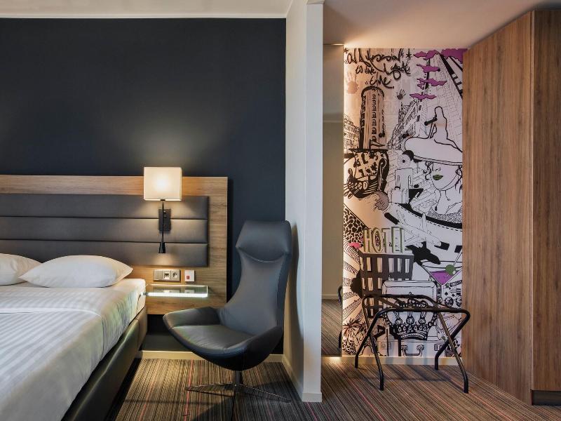 Moxy Copenhagen Sydhavnen image