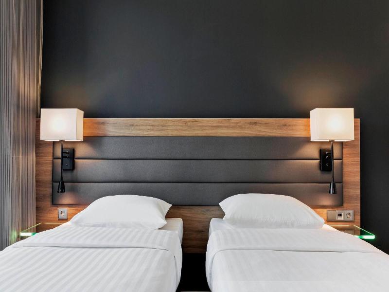 Moxy Copenhagen Sydhavnen image