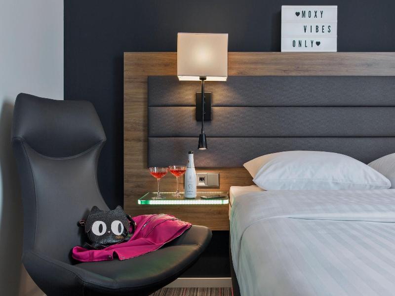Moxy Copenhagen Sydhavnen image
