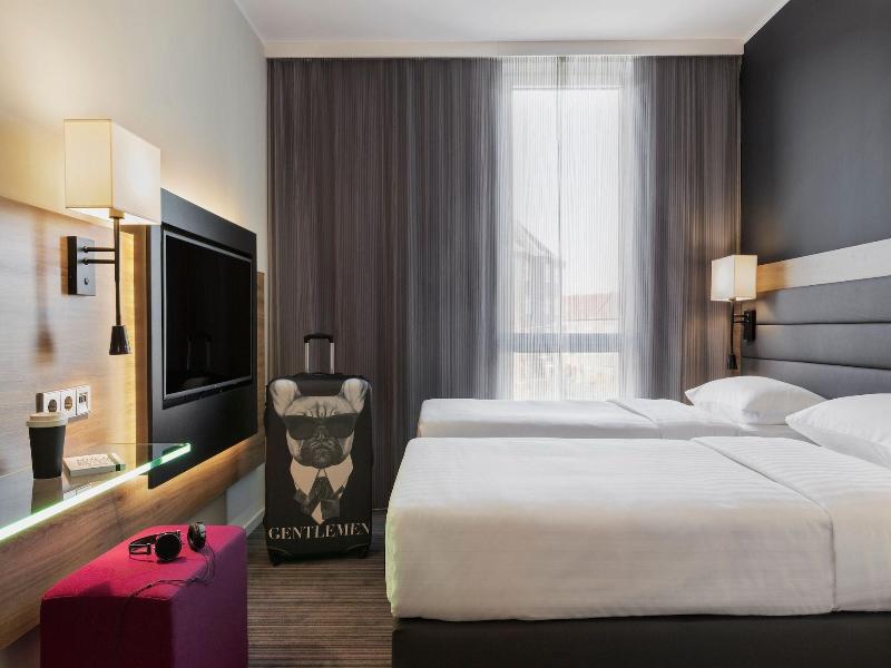 Moxy Copenhagen Sydhavnen image