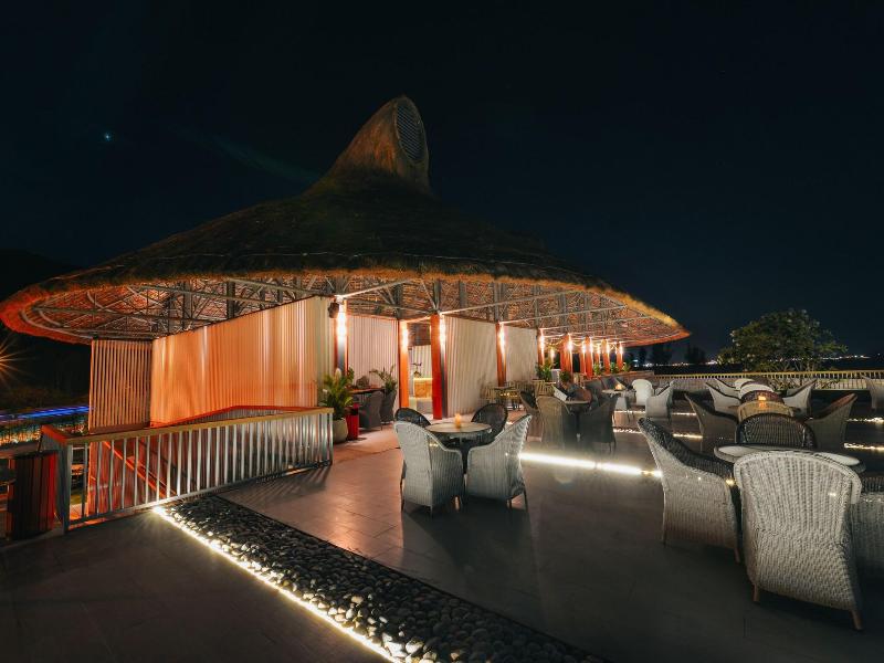 Casa Marina Resort image