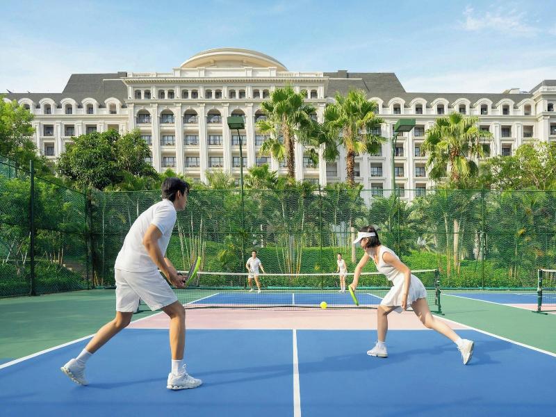 Nha Trang Marriott Resort & Spa, Hon Tre Island image