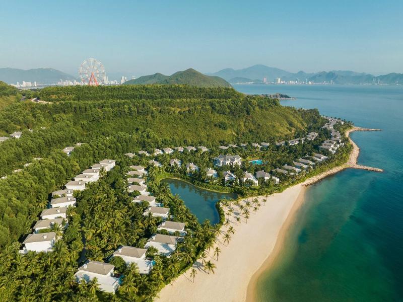 Nha Trang Marriott Resort & Spa, Hon Tre Island image
