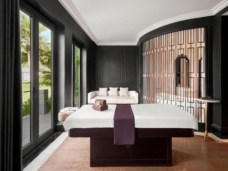 Nha Trang Marriott Resort & Spa, Hon Tre Island image