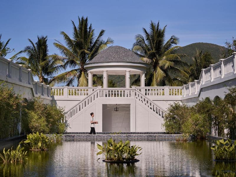Nha Trang Marriott Resort & Spa, Hon Tre Island image