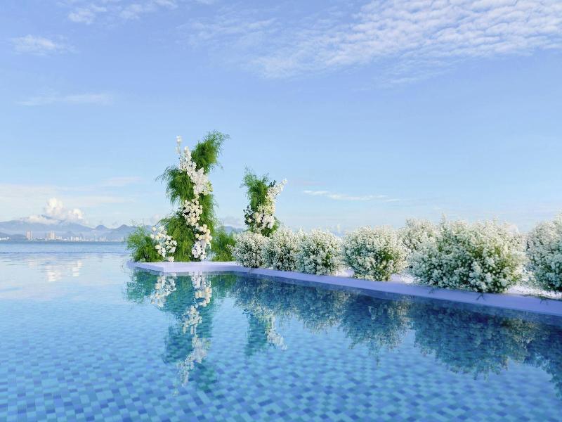 Nha Trang Marriott Resort & Spa, Hon Tre Island image