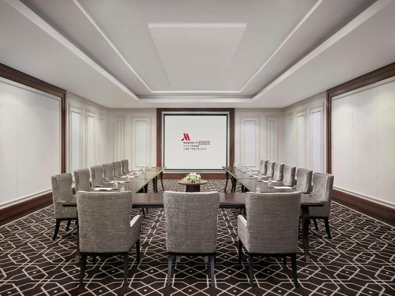 Nha Trang Marriott Resort & Spa, Hon Tre Island image