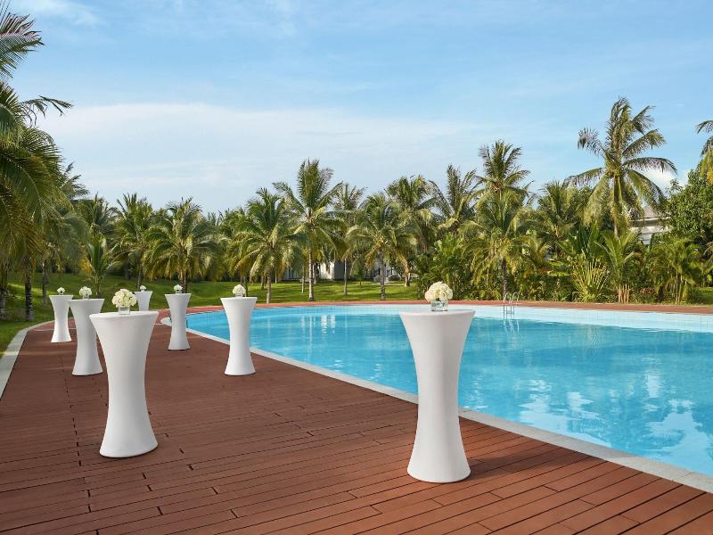Nha Trang Marriott Resort & Spa, Hon Tre Island image