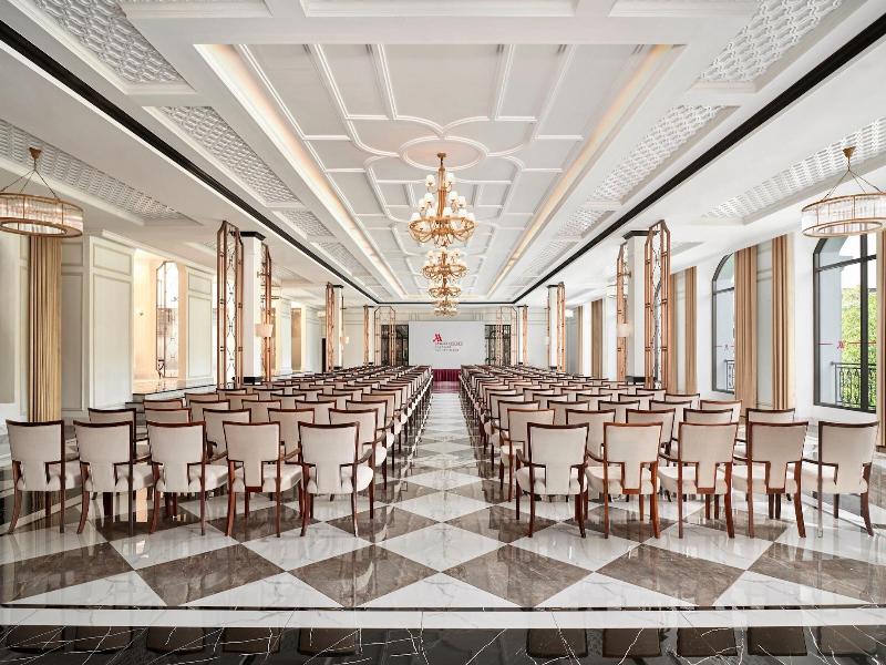 Nha Trang Marriott Resort & Spa, Hon Tre Island image
