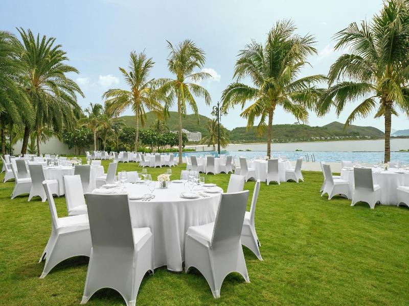 Nha Trang Marriott Resort & Spa, Hon Tre Island image