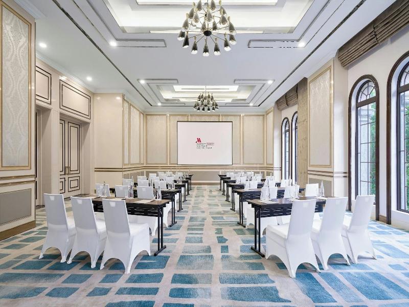 Nha Trang Marriott Resort & Spa, Hon Tre Island image