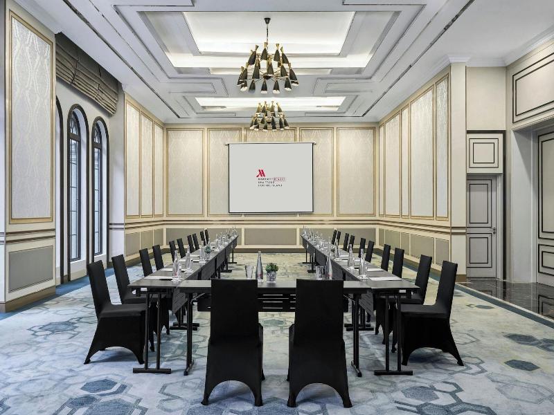 Nha Trang Marriott Resort & Spa, Hon Tre Island image